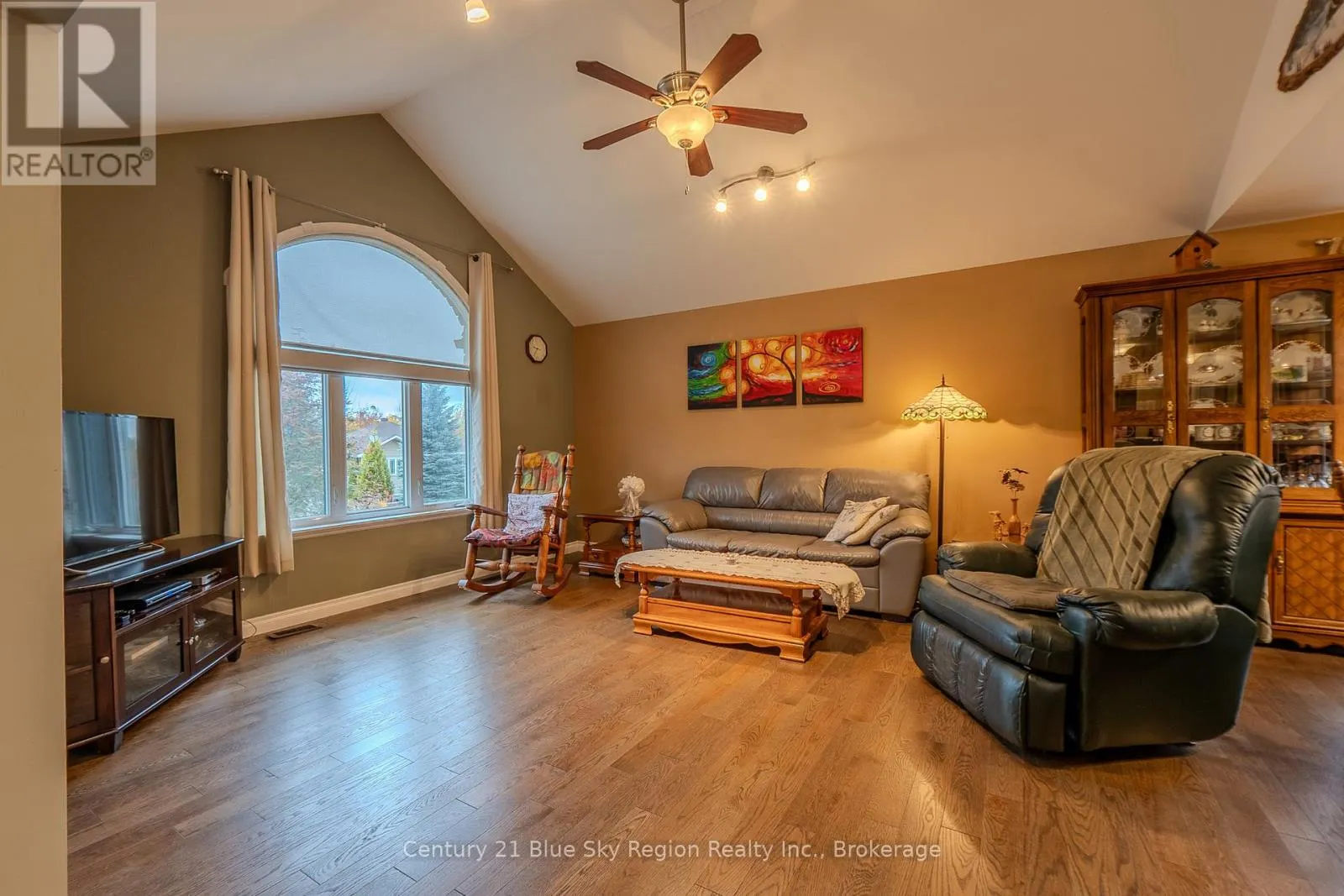 38 CEDARGROVE COURT