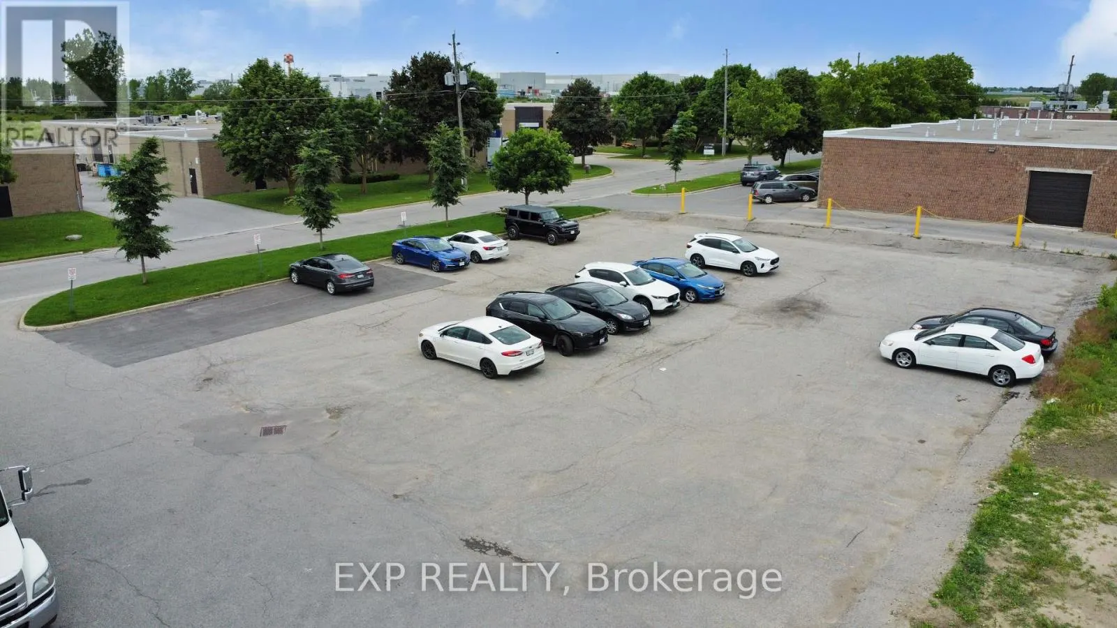 18 - 540 CLARKE ROAD, #18