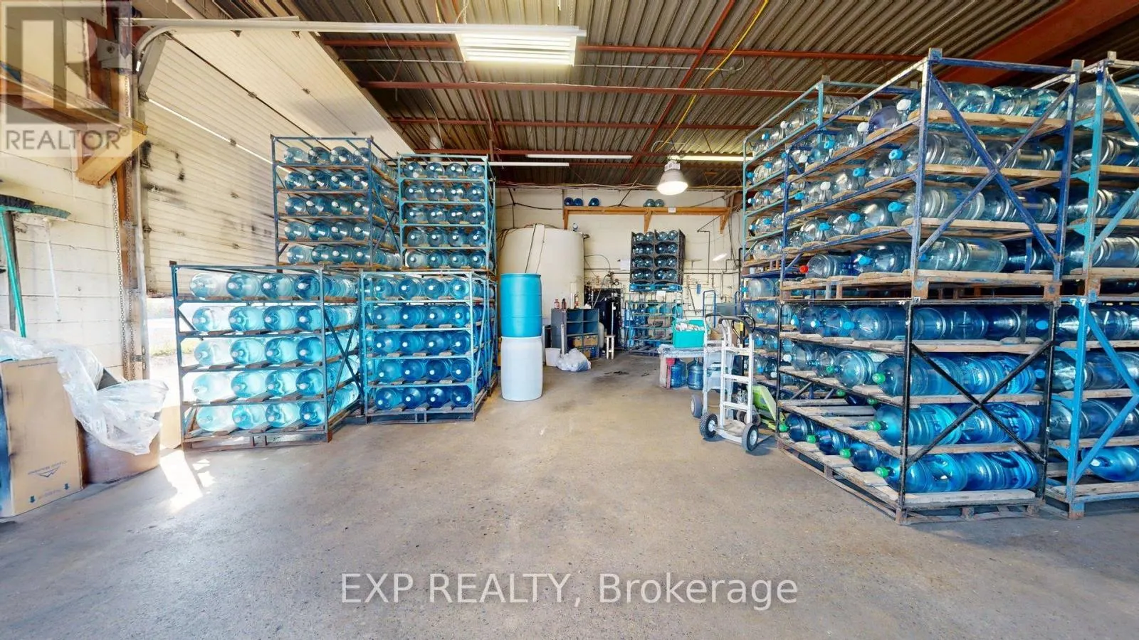 18 - 540 CLARKE ROAD, #18