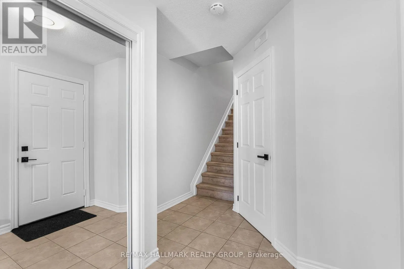 110 SUNSHINE CRESCENT
