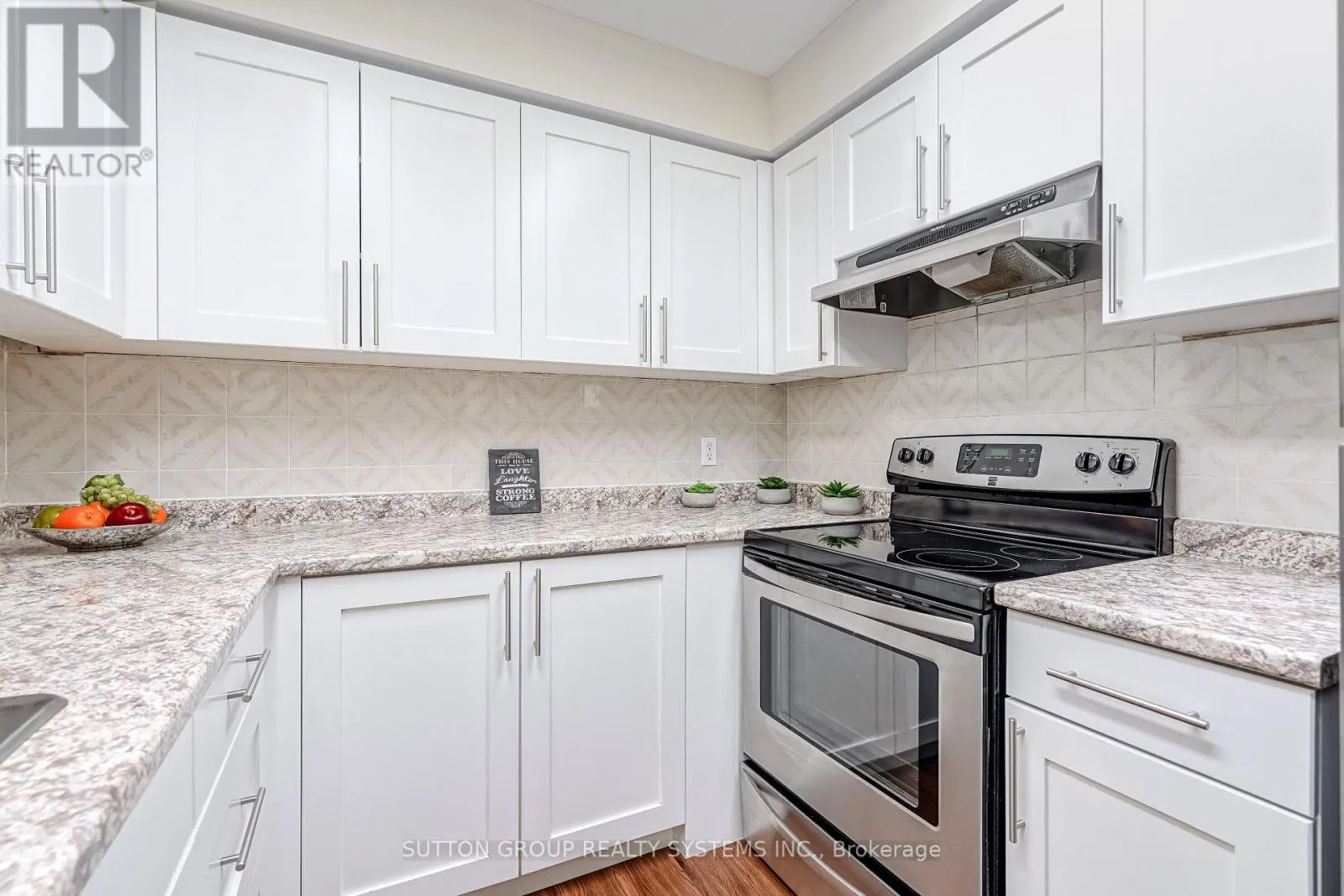 UPPER - 85 COVINGTON CRESCENT