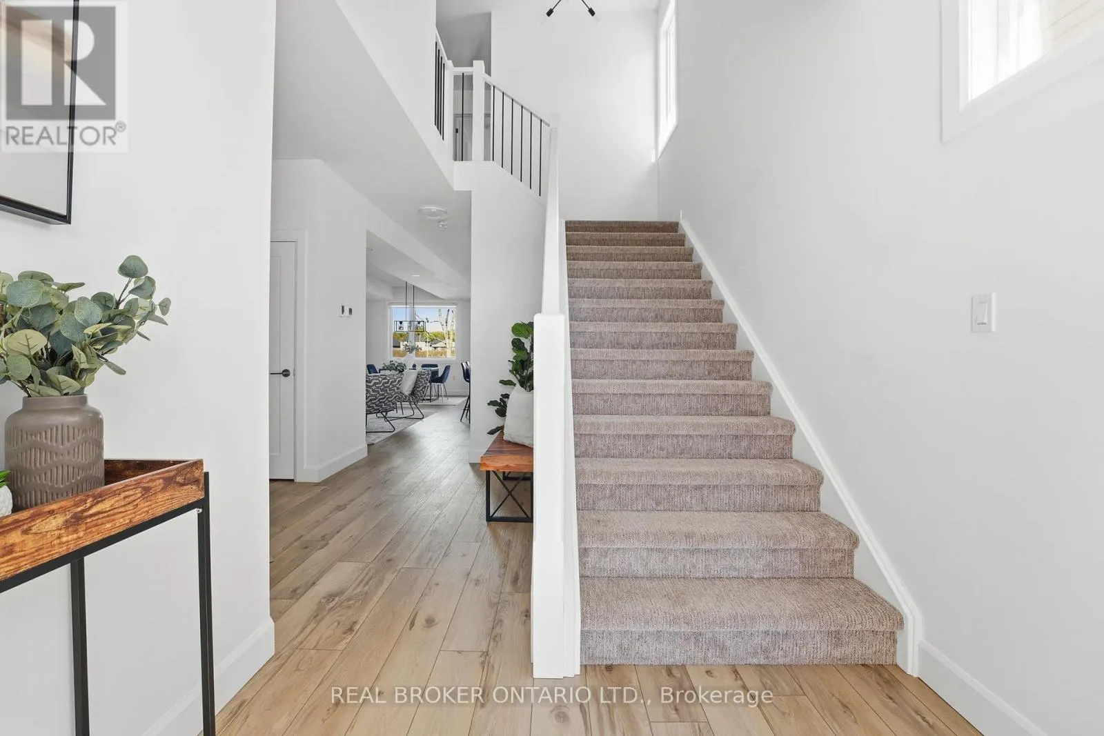 160A CONCESSION STREET W