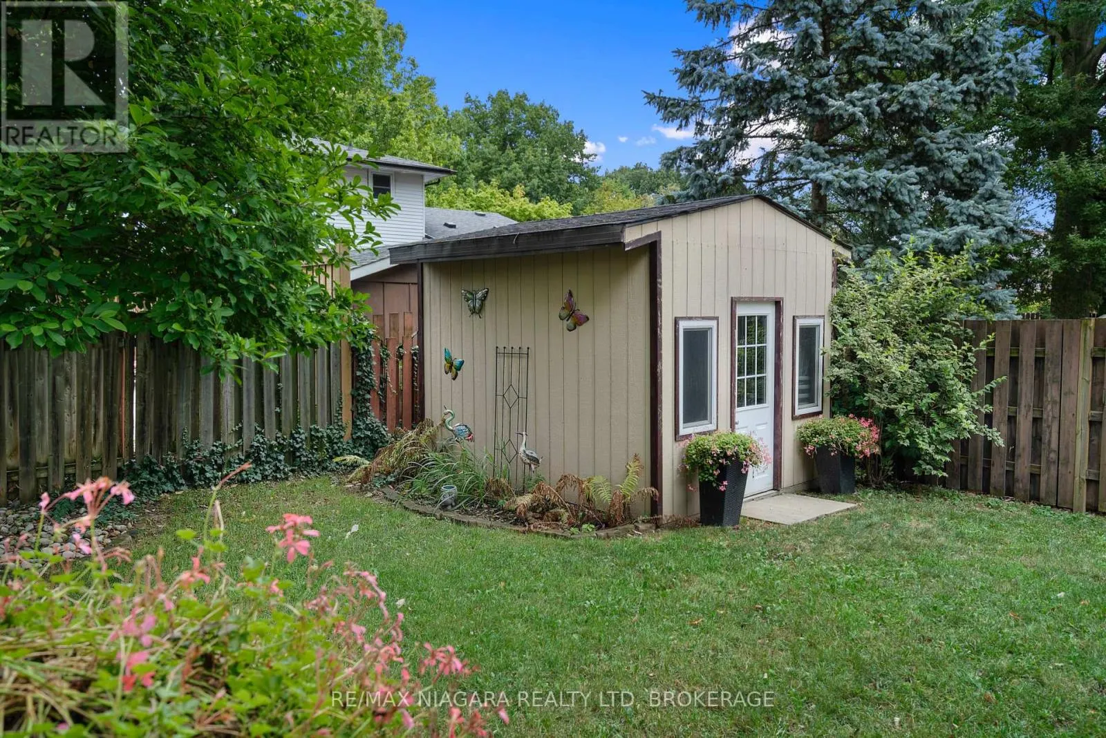 7297 GREEN BOUGHS ROAD