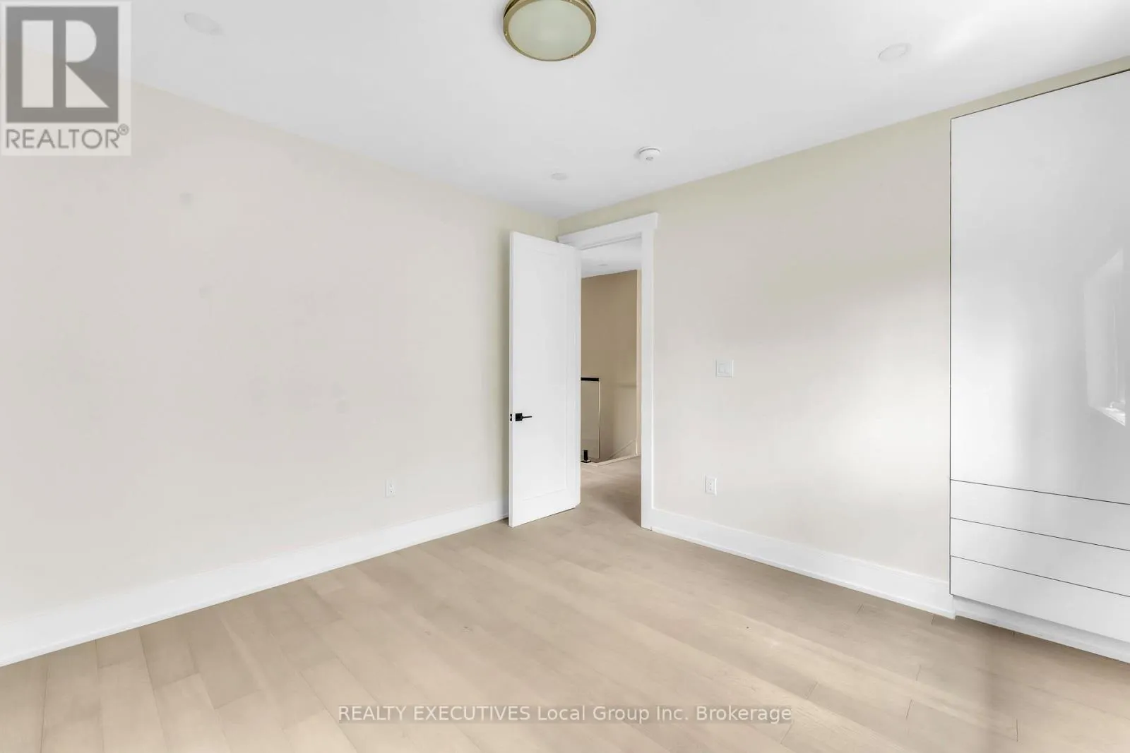 29 SHALLOT CRESCENT