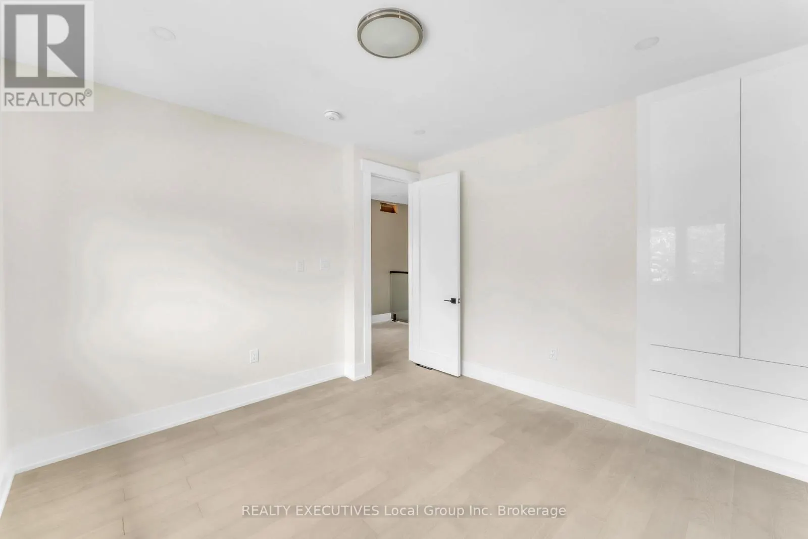 29 SHALLOT CRESCENT