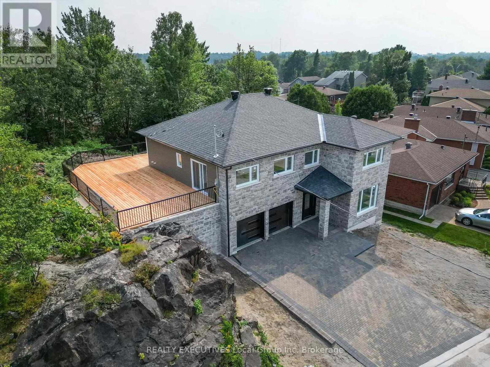 29 SHALLOT CRESCENT