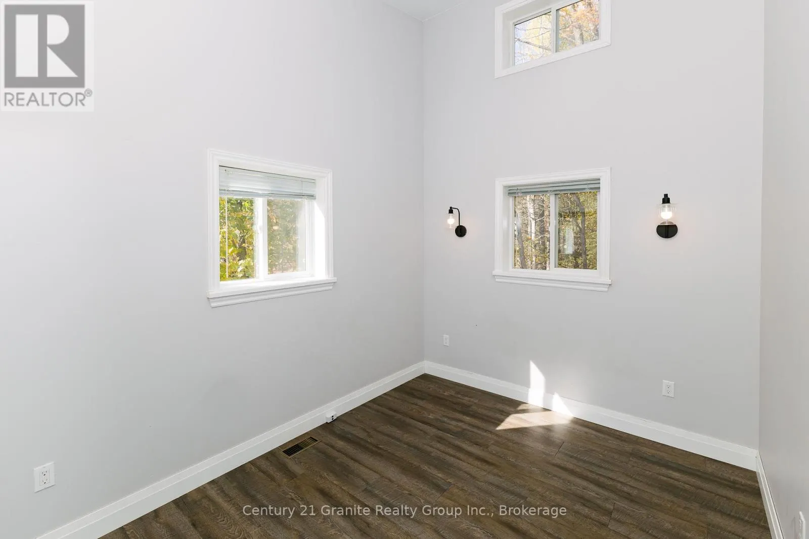 51 FARMCREST AVENUE