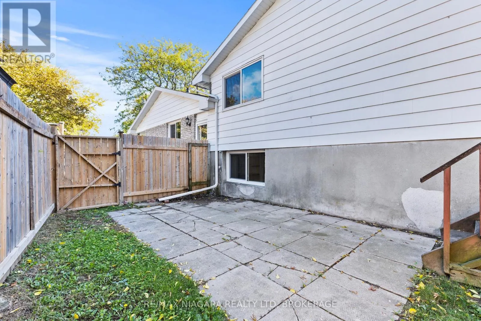35 LAFAYETTE DRIVE