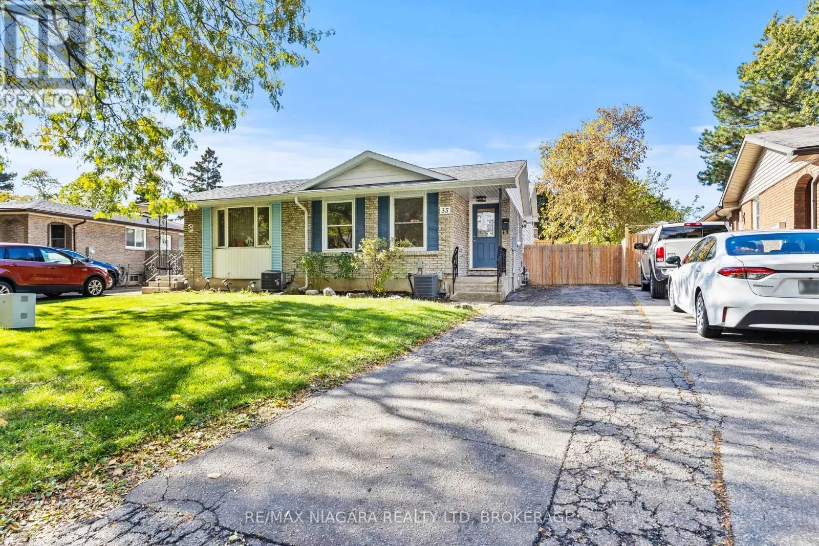 35 LAFAYETTE DRIVE