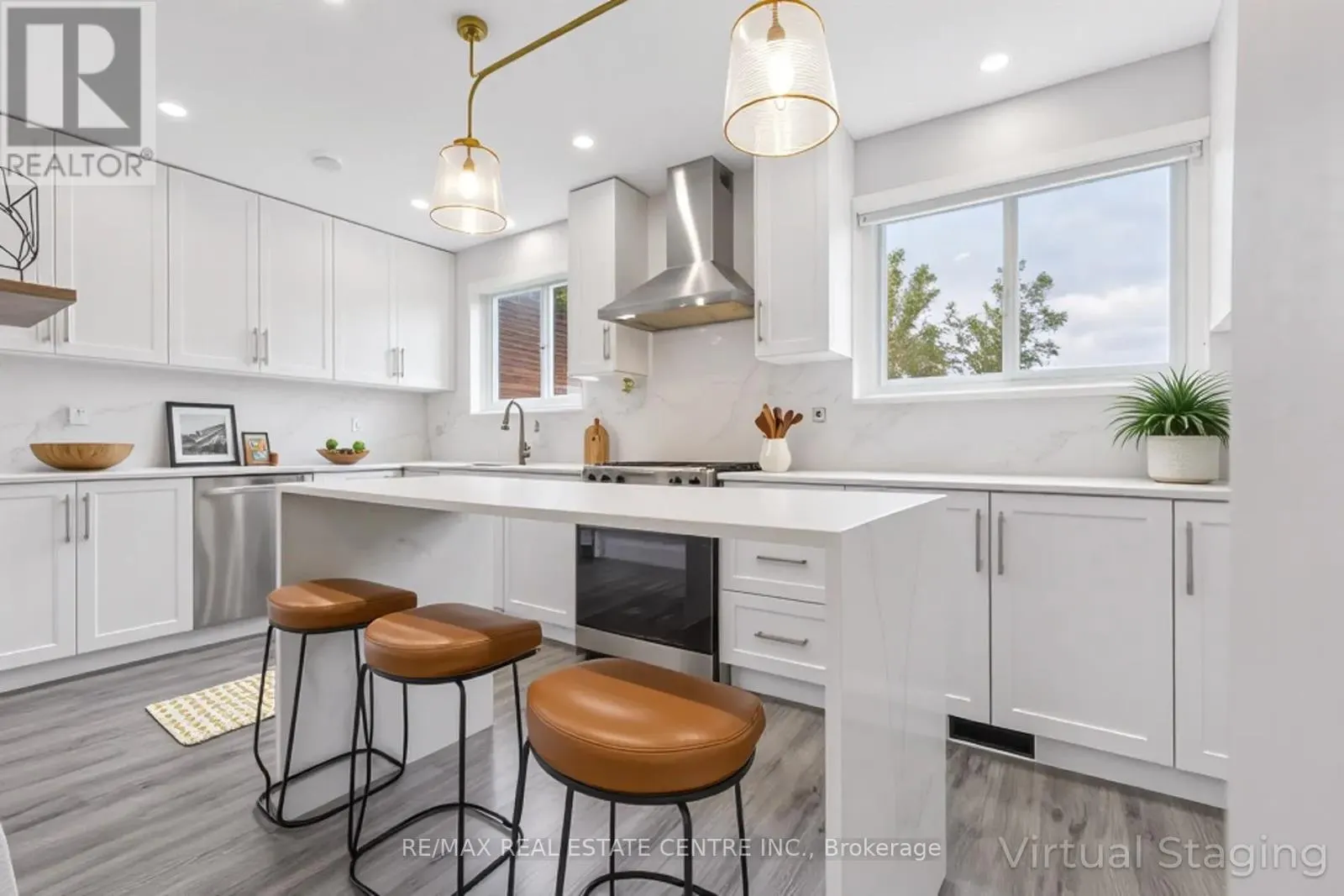 122 MOOREGATE CRESCENT