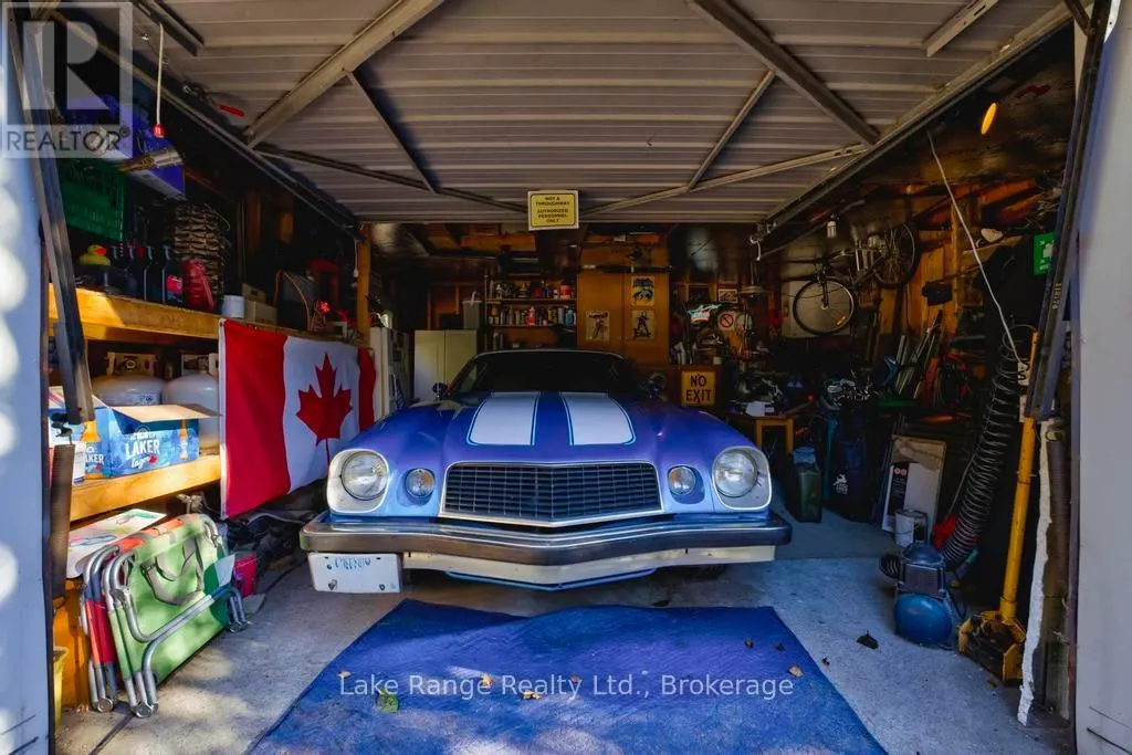 910 VICTORIA ROAD
