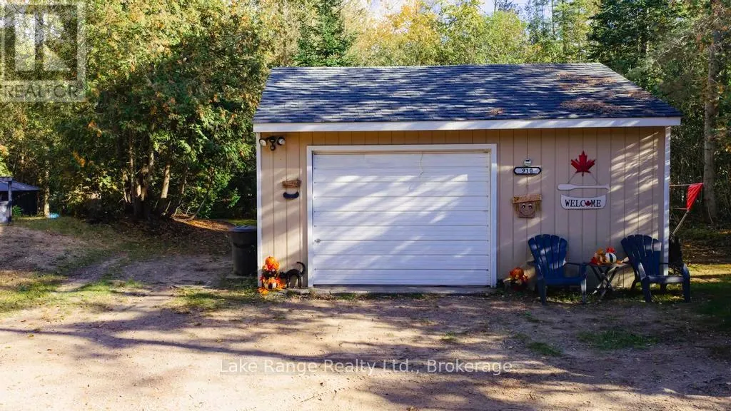 910 VICTORIA ROAD