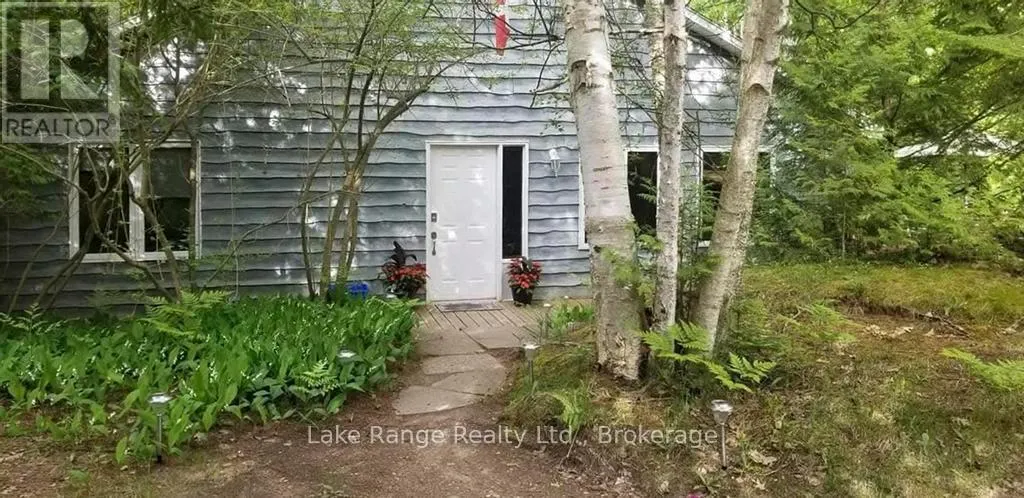 910 VICTORIA ROAD