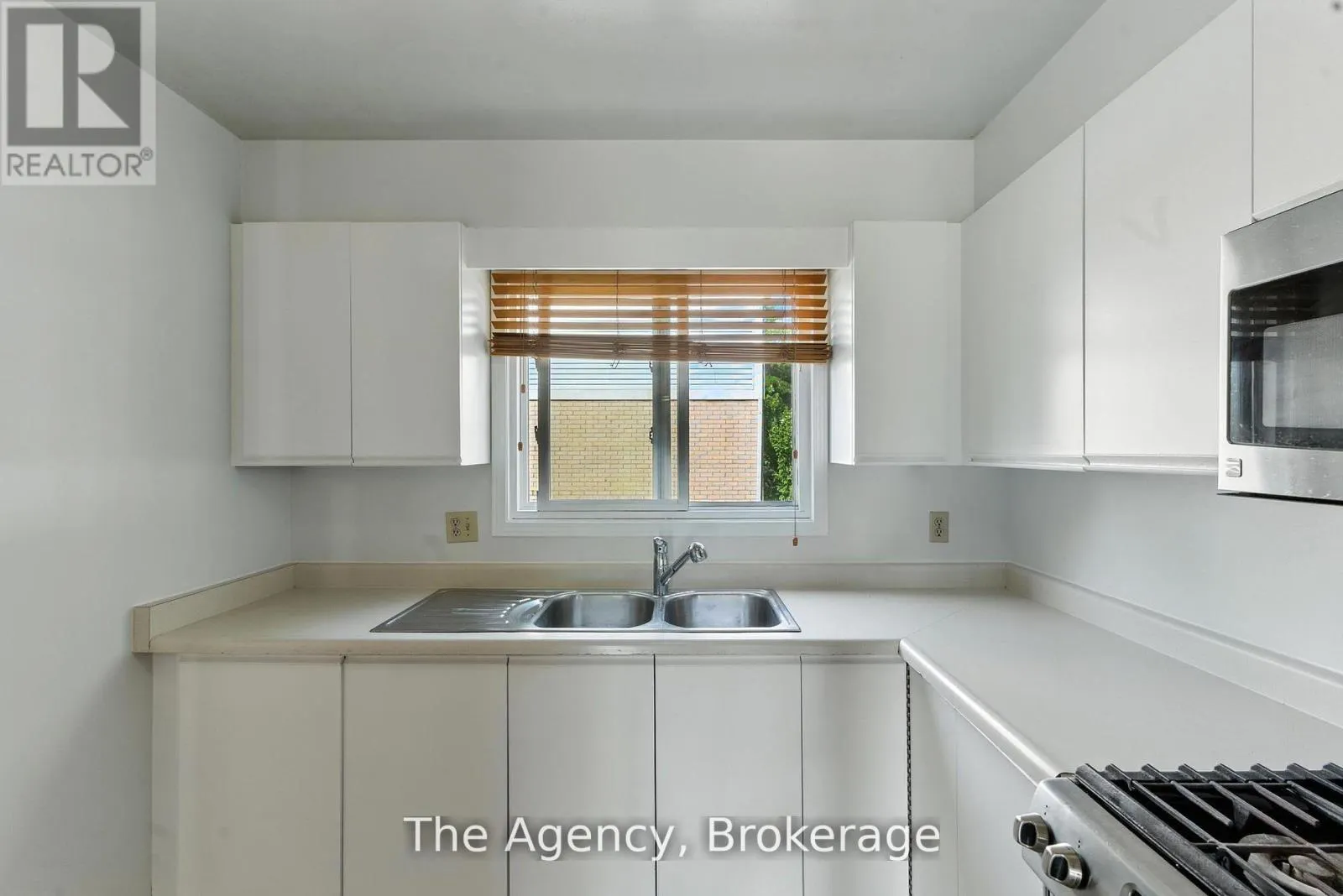 44 - 65 DORCHESTER BOULEVARD, #44