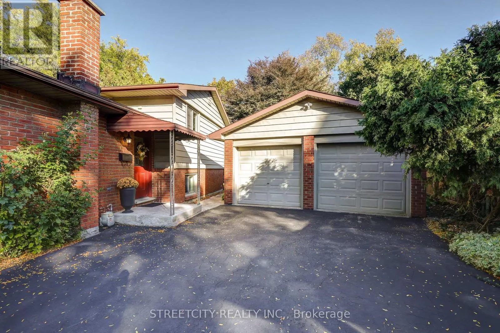 71 GLENBURNIE CRESCENT