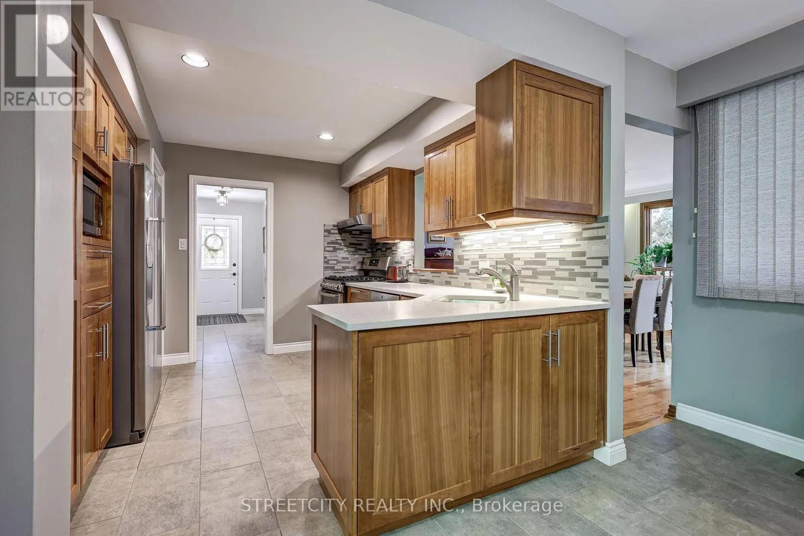 71 GLENBURNIE CRESCENT