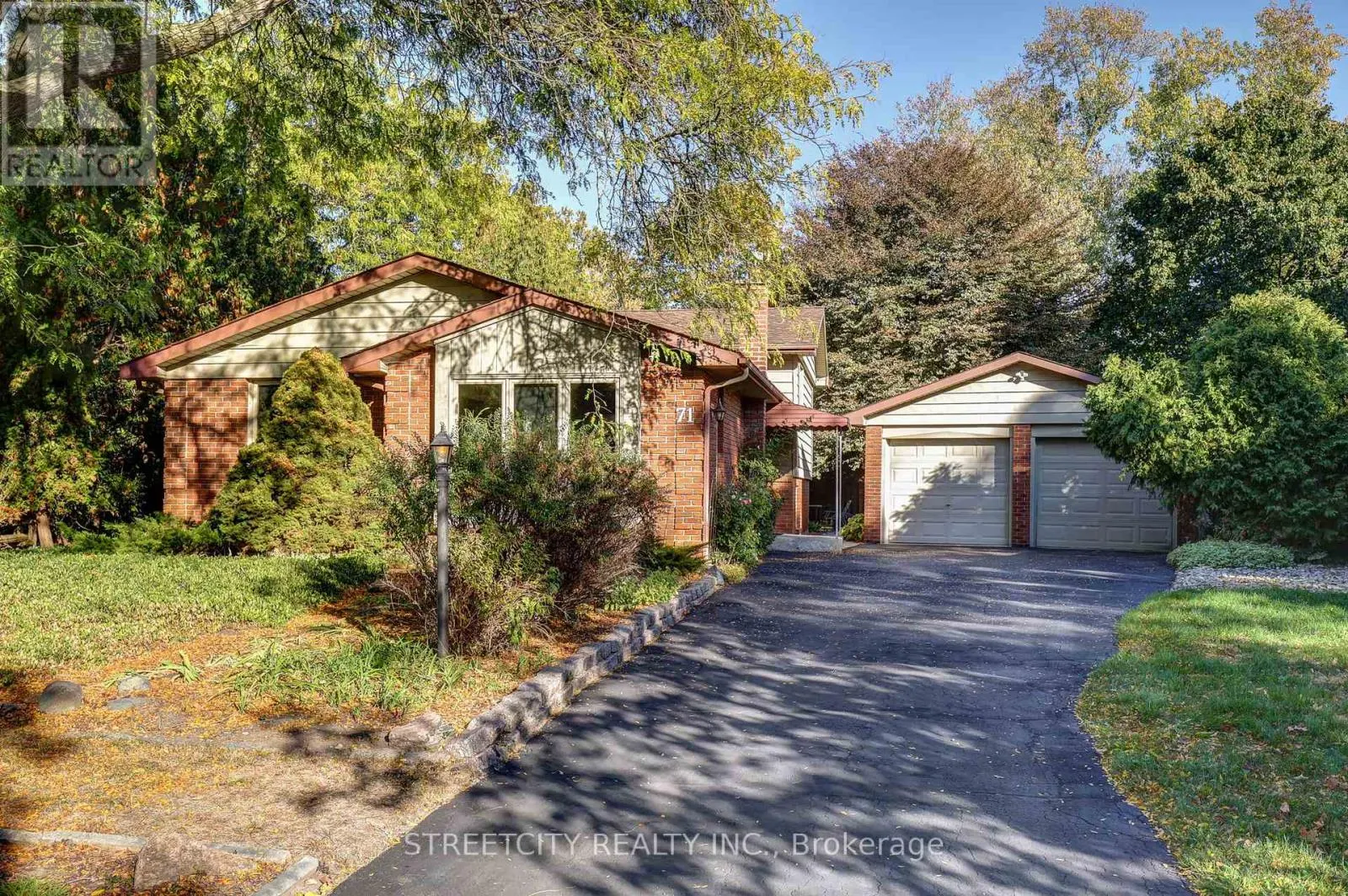 71 GLENBURNIE CRESCENT