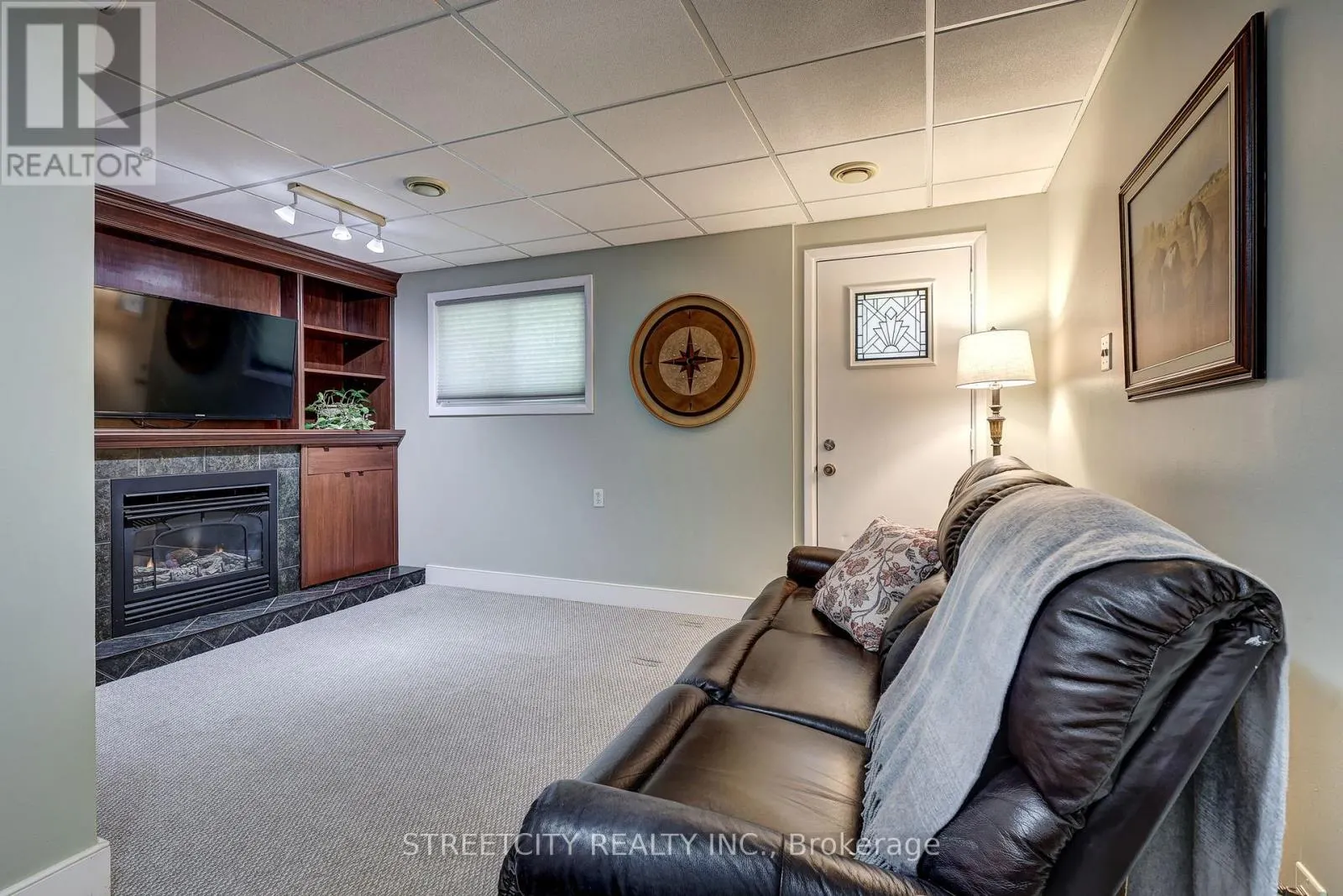 71 GLENBURNIE CRESCENT