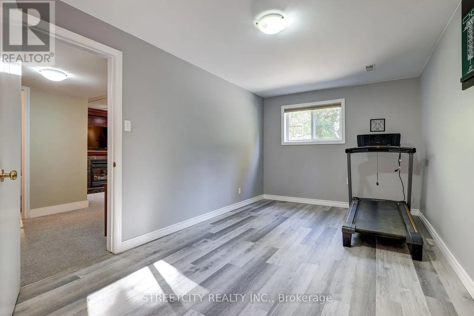 71 GLENBURNIE CRESCENT