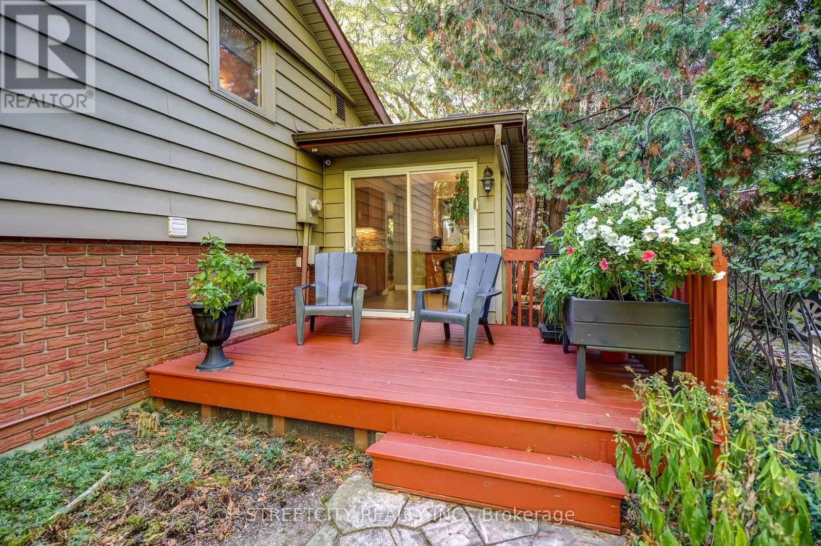 71 GLENBURNIE CRESCENT