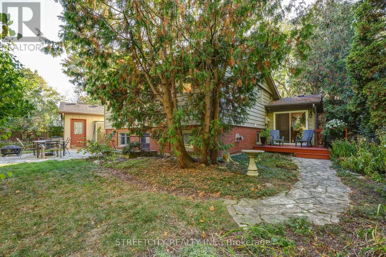 71 GLENBURNIE CRESCENT