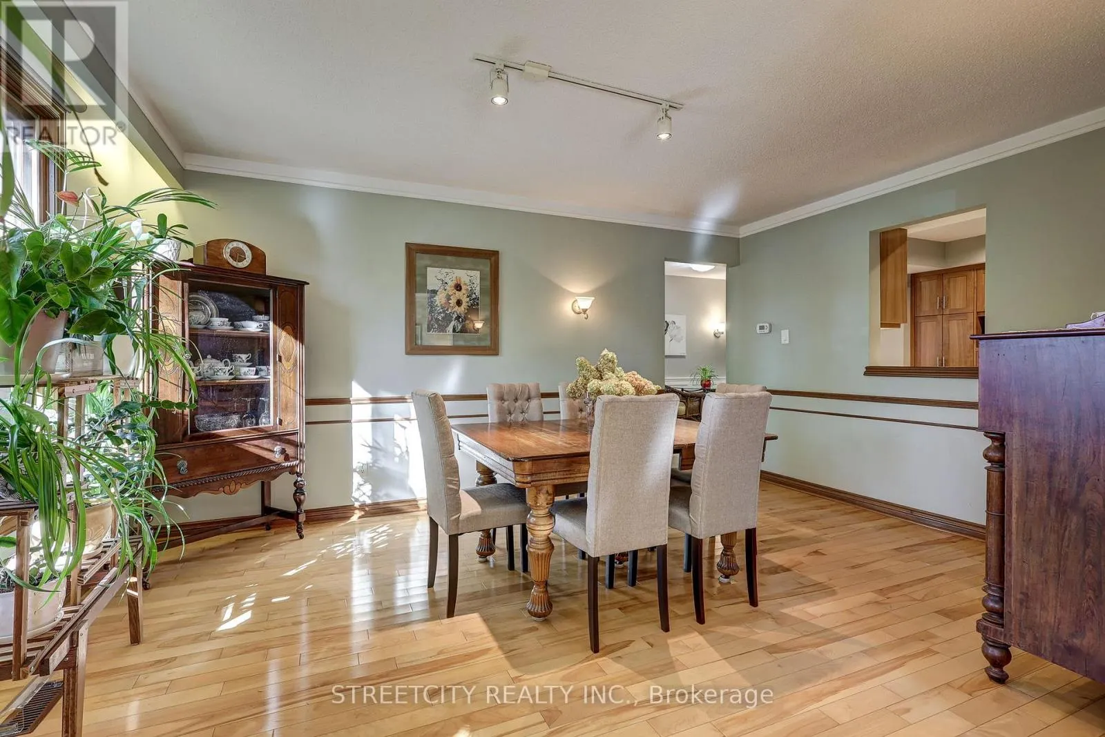 71 GLENBURNIE CRESCENT