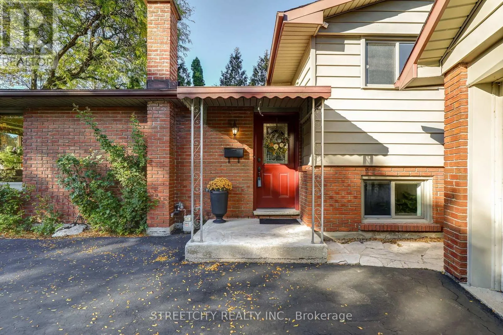 71 GLENBURNIE CRESCENT