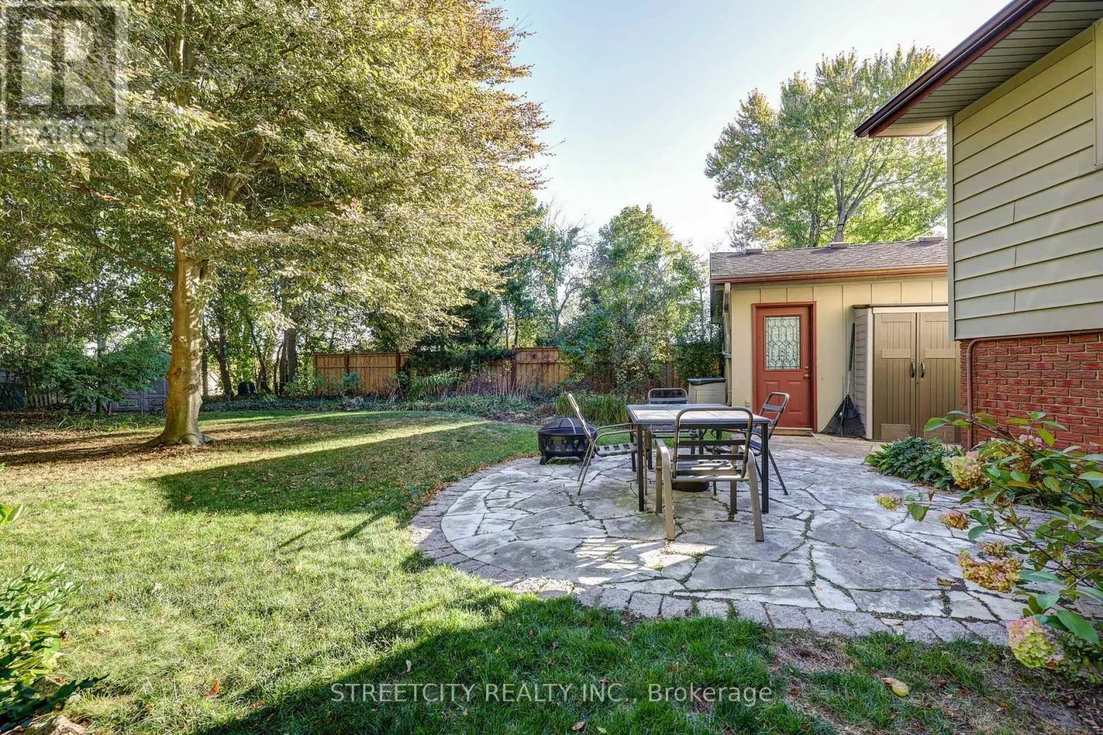 71 GLENBURNIE CRESCENT