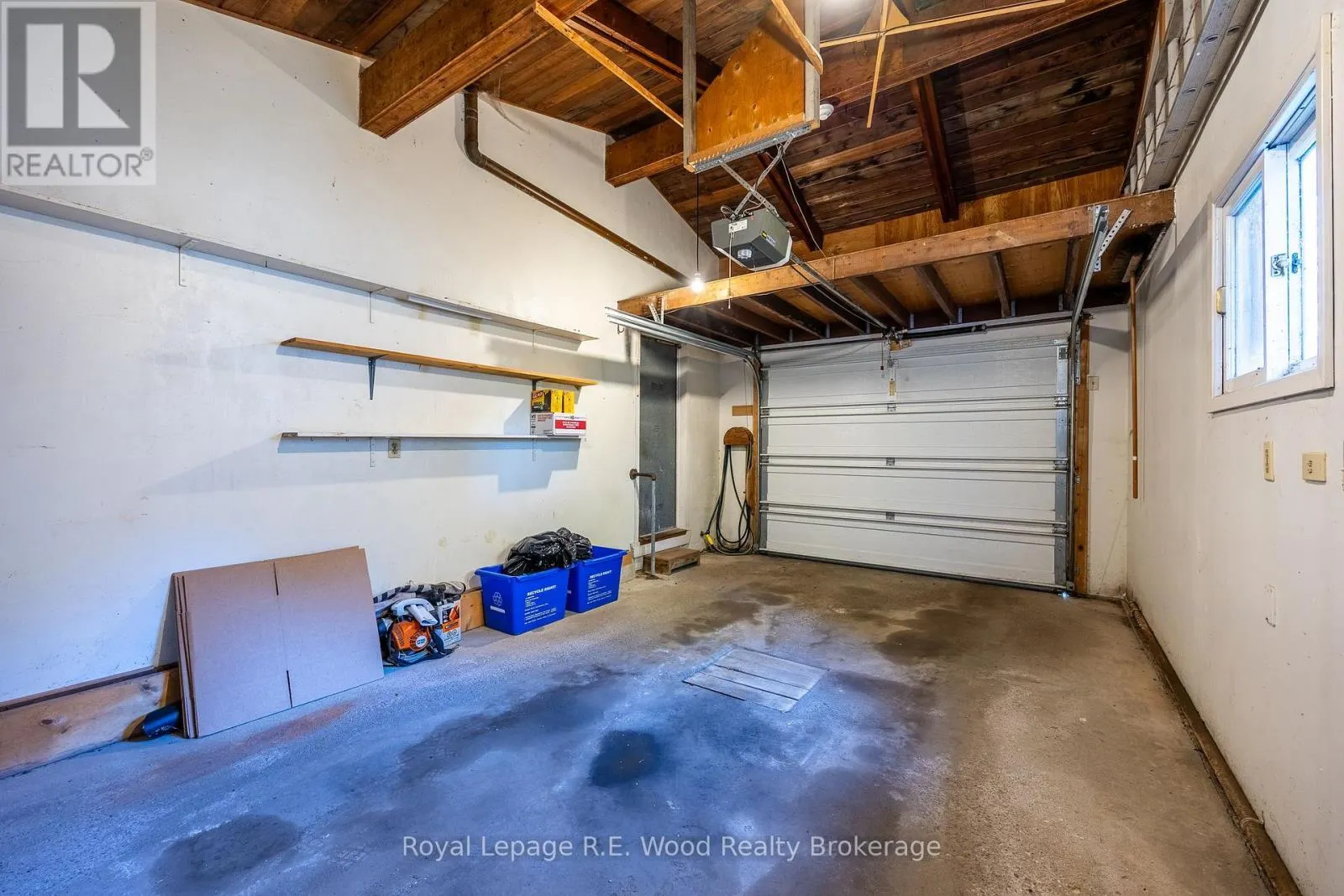 8 HIGHLAND DRIVE