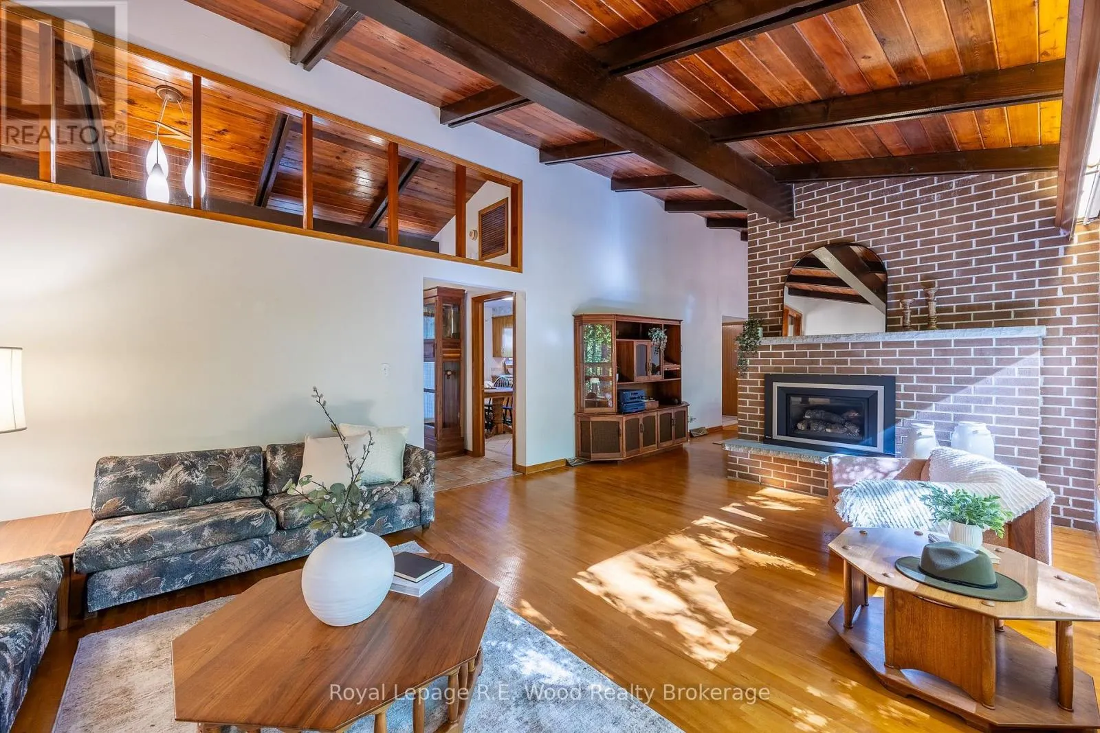 8 HIGHLAND DRIVE