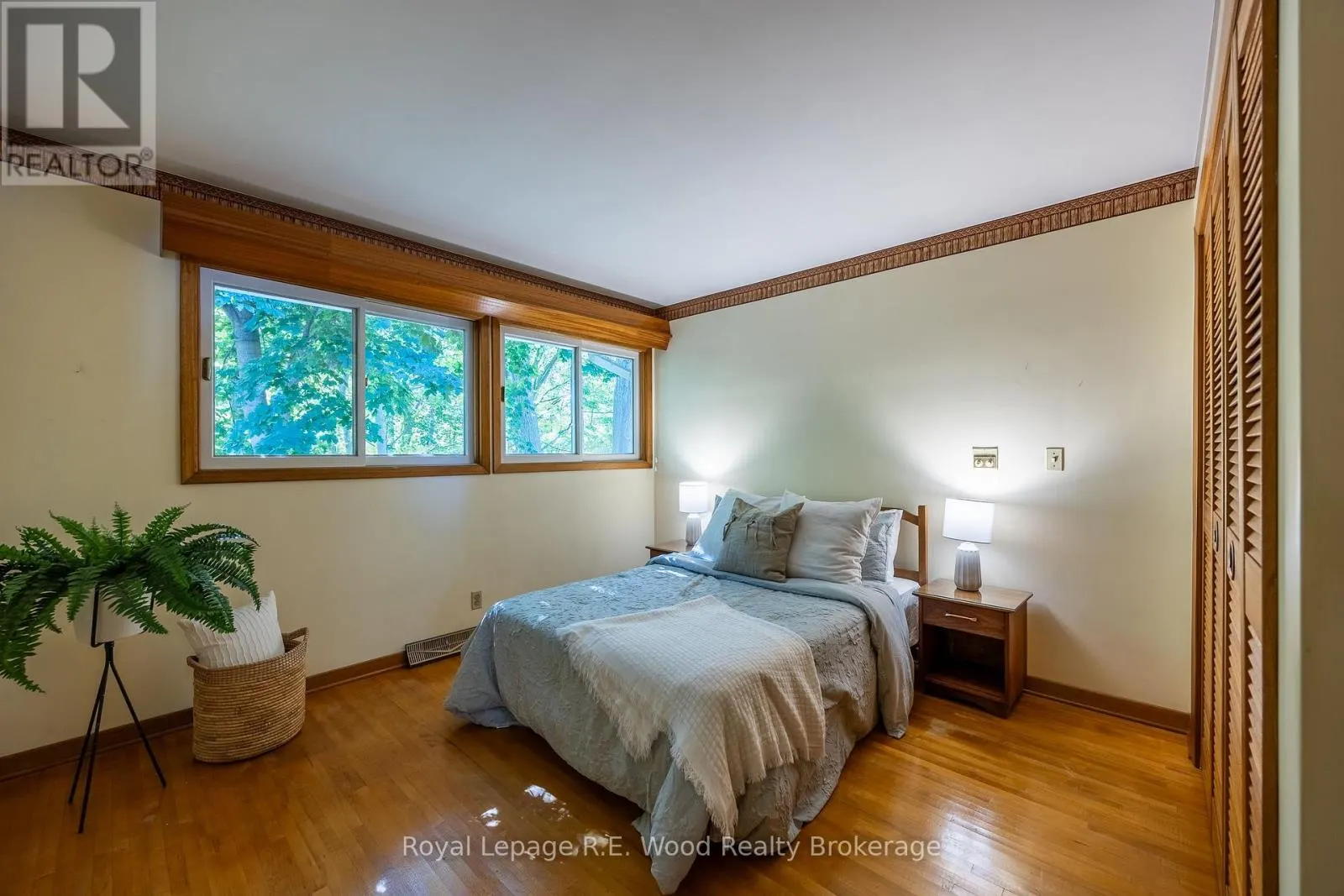 8 HIGHLAND DRIVE
