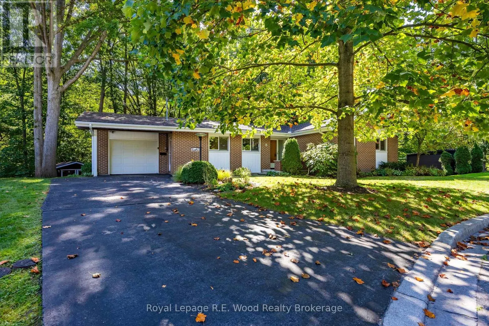 8 HIGHLAND DRIVE