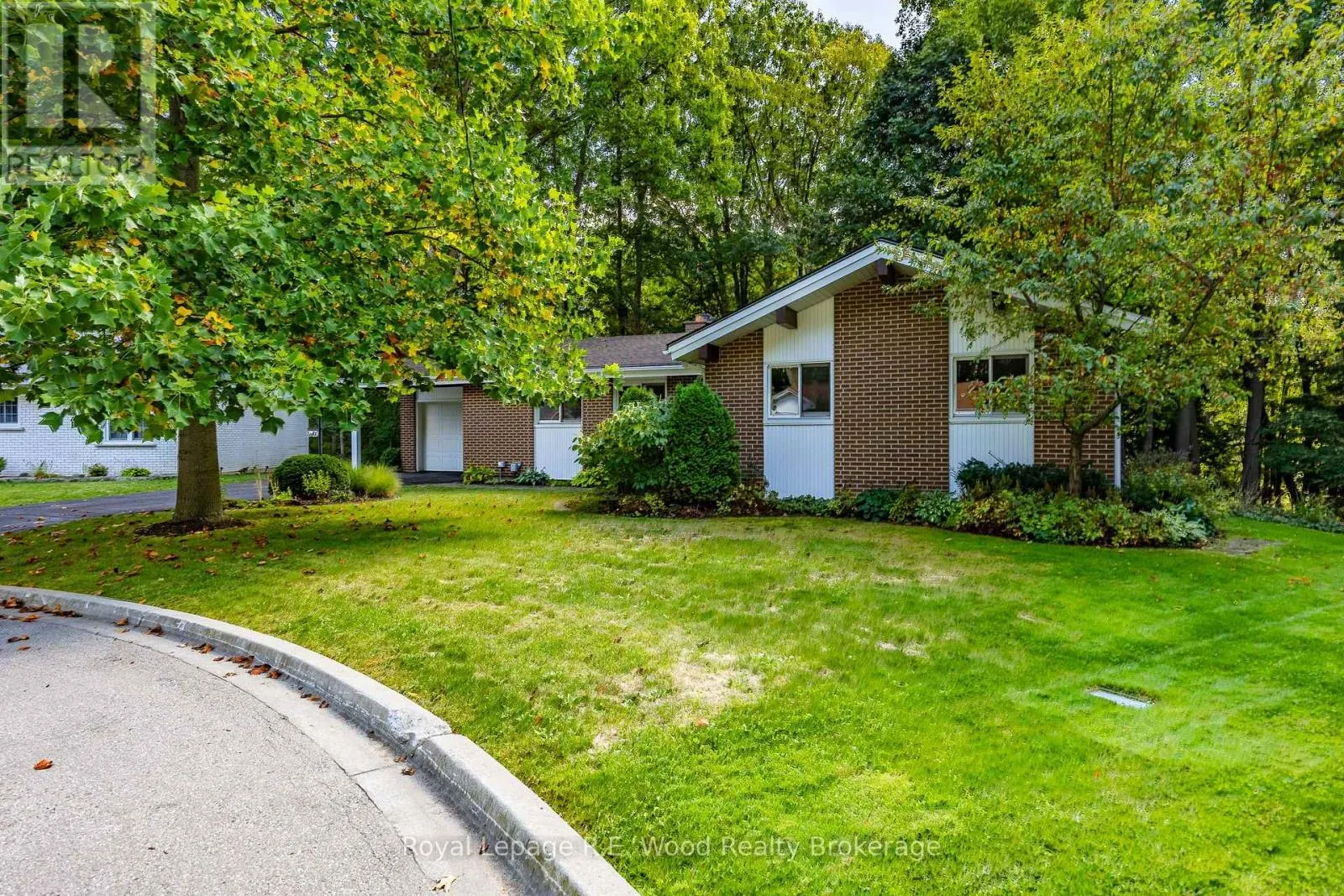 8 HIGHLAND DRIVE
