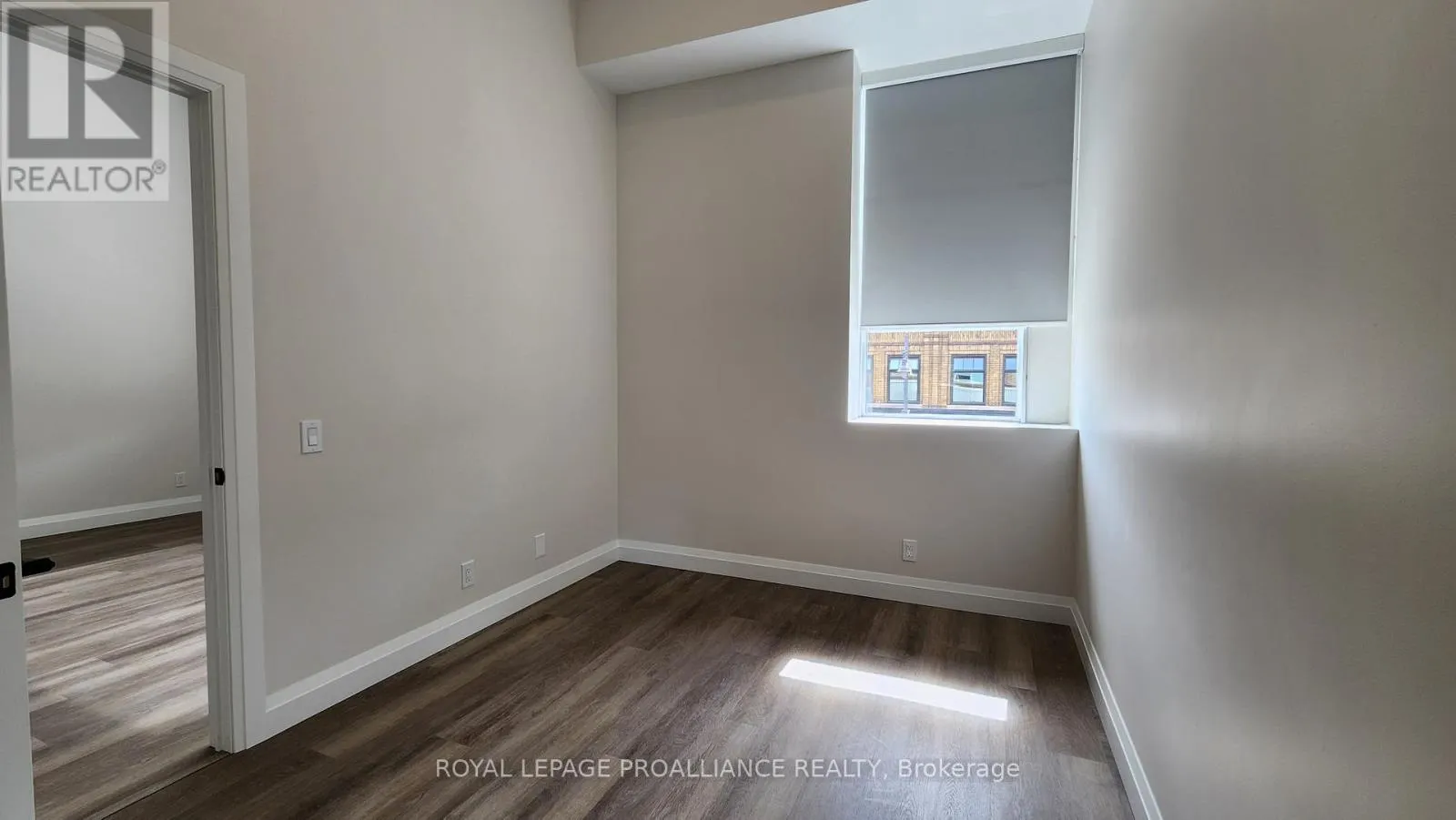 3 - 261 FRONT STREET, #3