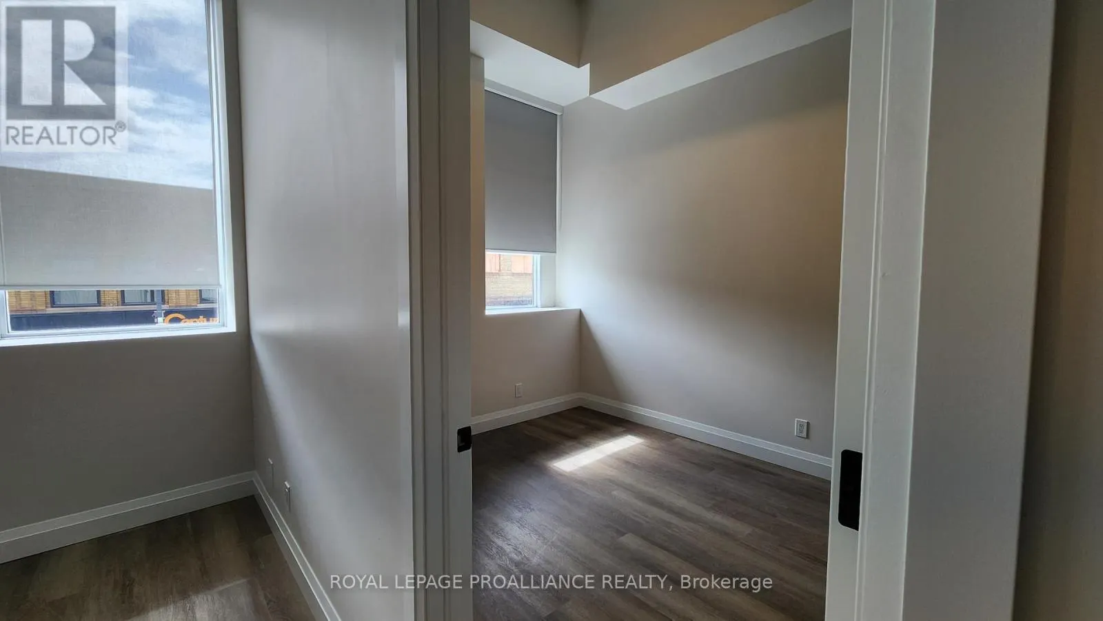 3 - 261 FRONT STREET, #3