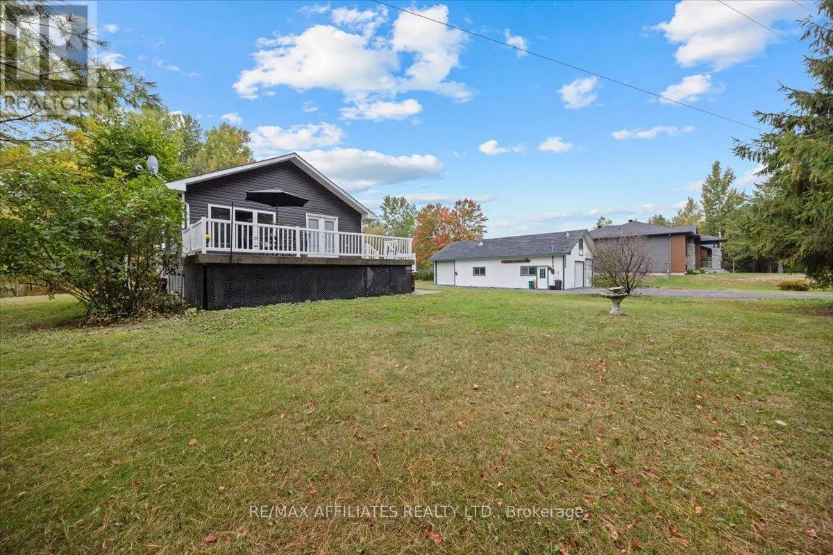 565 VINETTE ROAD