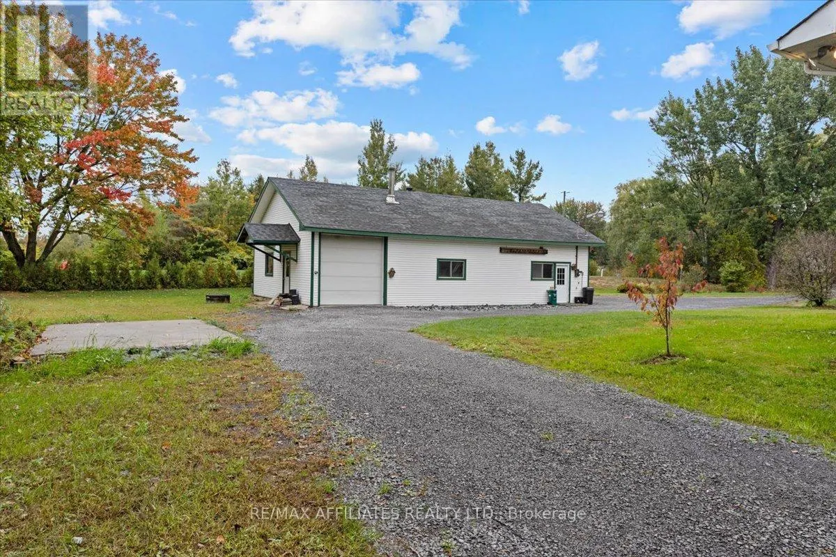 565 VINETTE ROAD