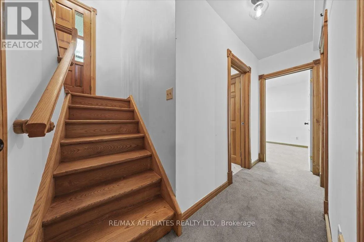 565 VINETTE ROAD