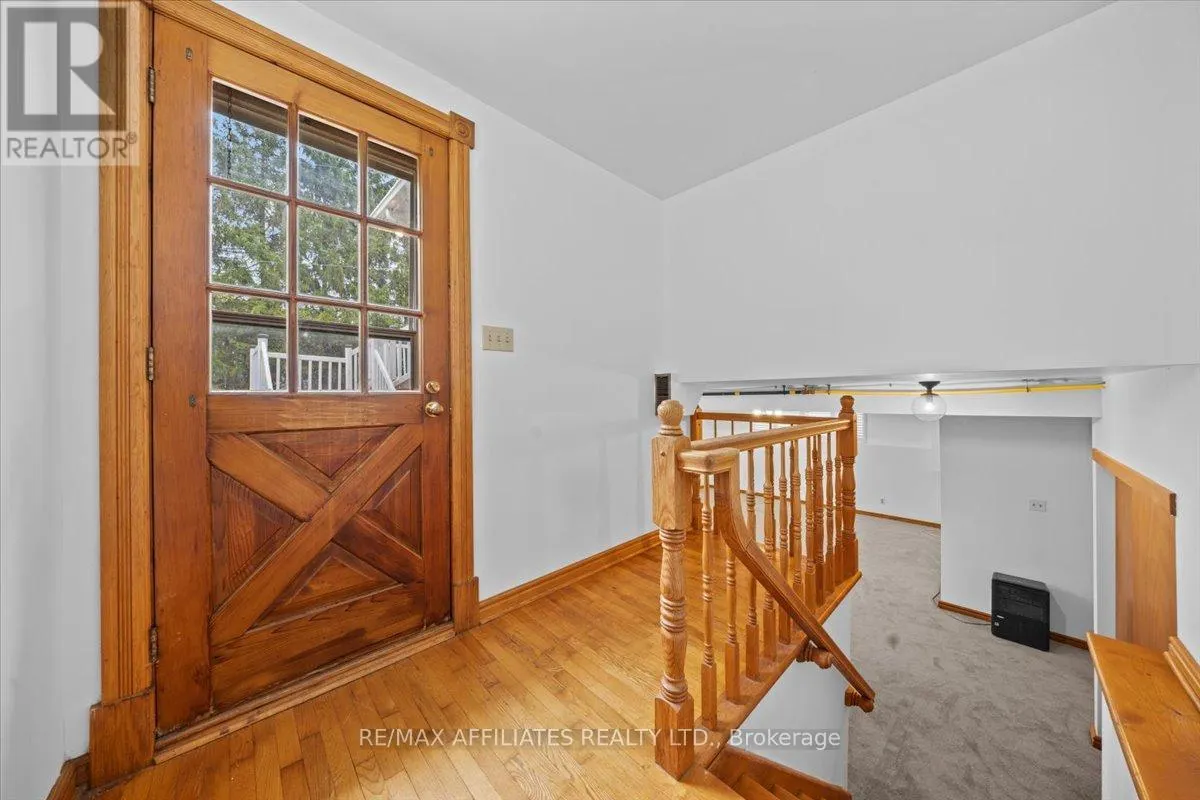 565 VINETTE ROAD