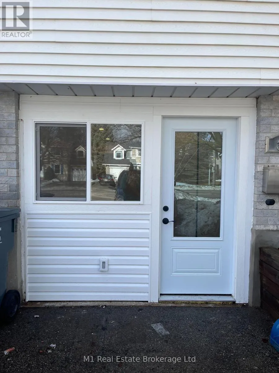 LOWER - 353 IMPERIAL ROAD S, #Lower