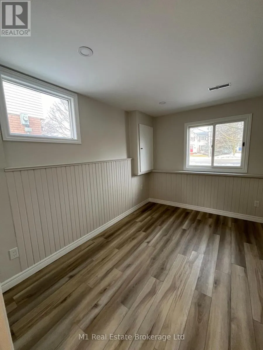LOWER - 353 IMPERIAL ROAD S, #Lower