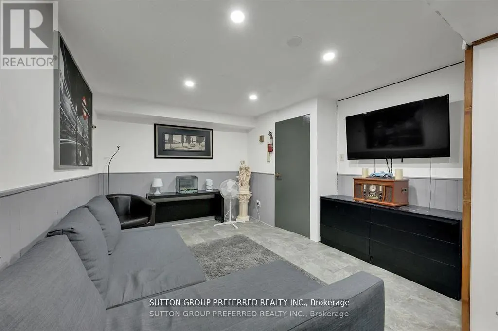 71 - 320 WESTMINSTER AVENUE, #71