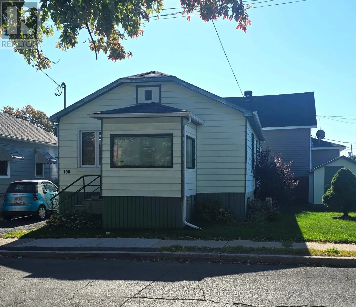 106 6TH STREET W