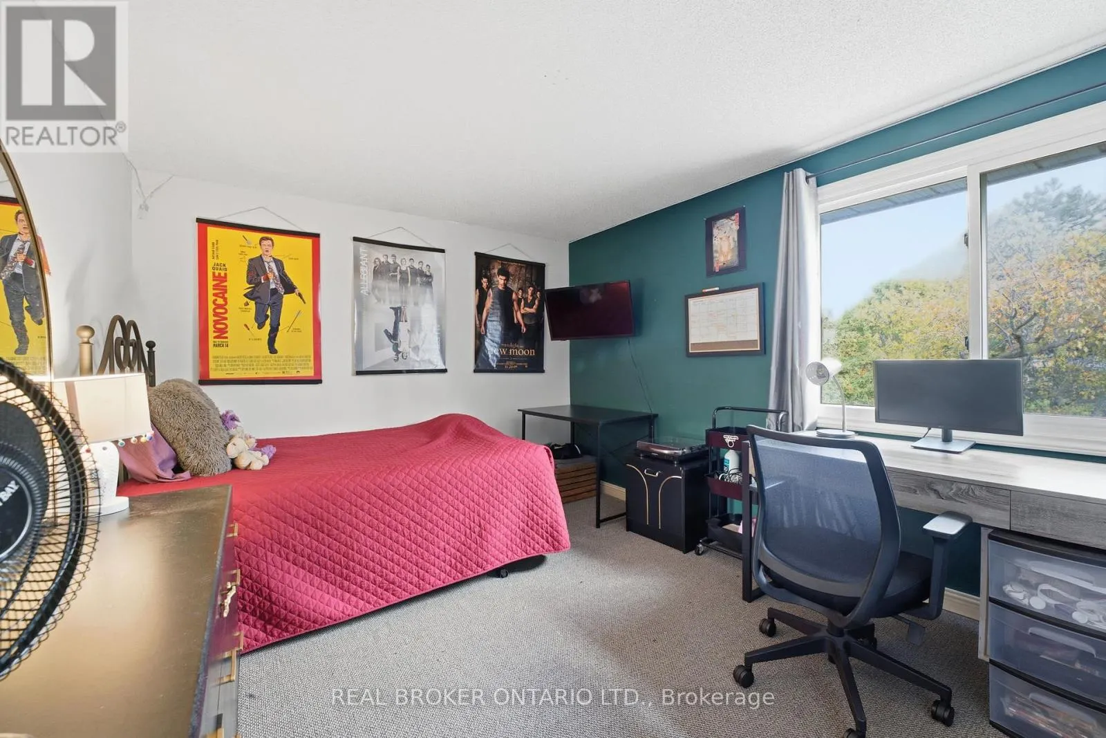 6 - 445 KINGSCOURT DRIVE