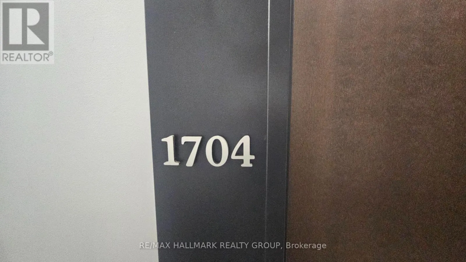 1704 - 199 SLATER STREET W
