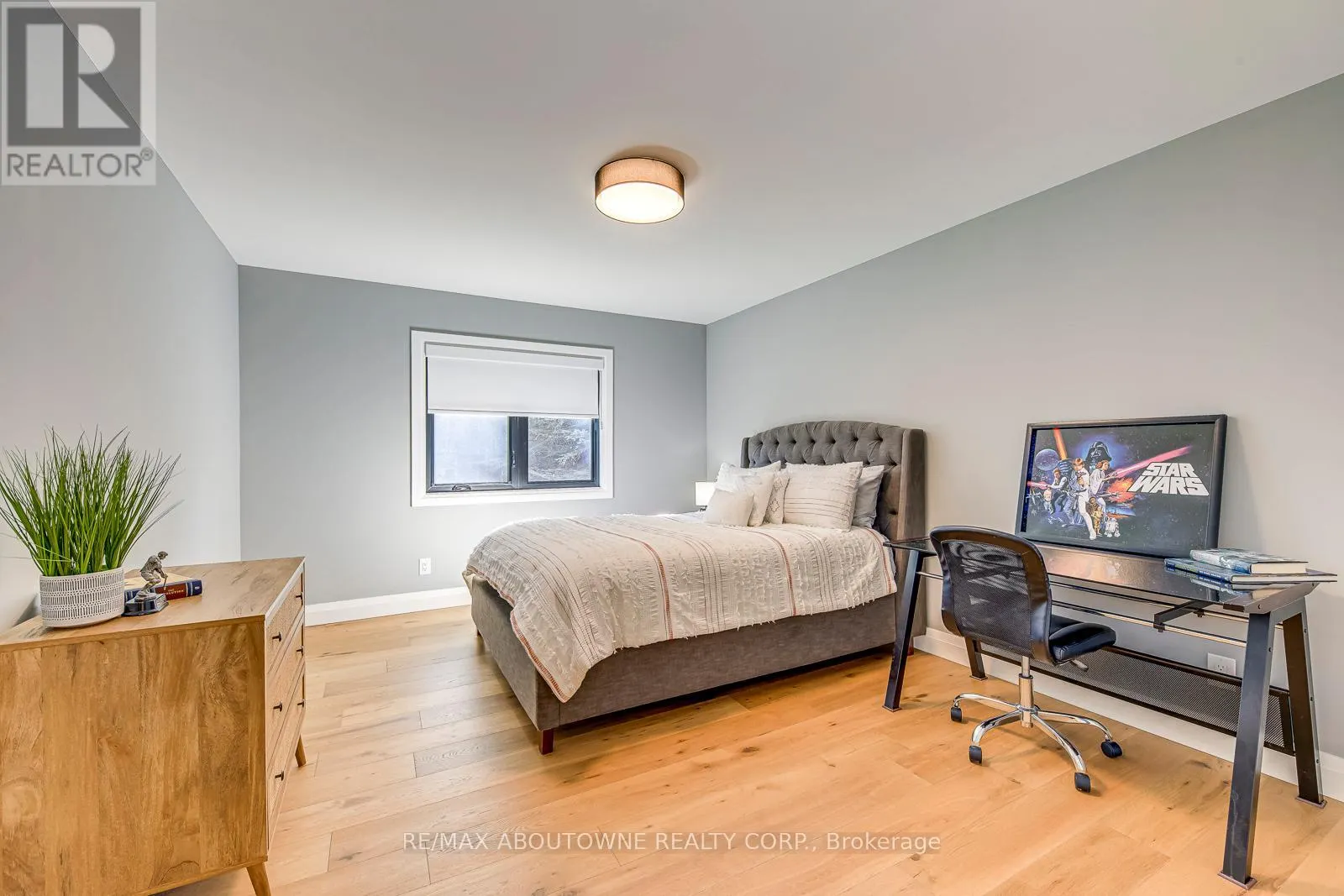54 DEERVIEW AVENUE