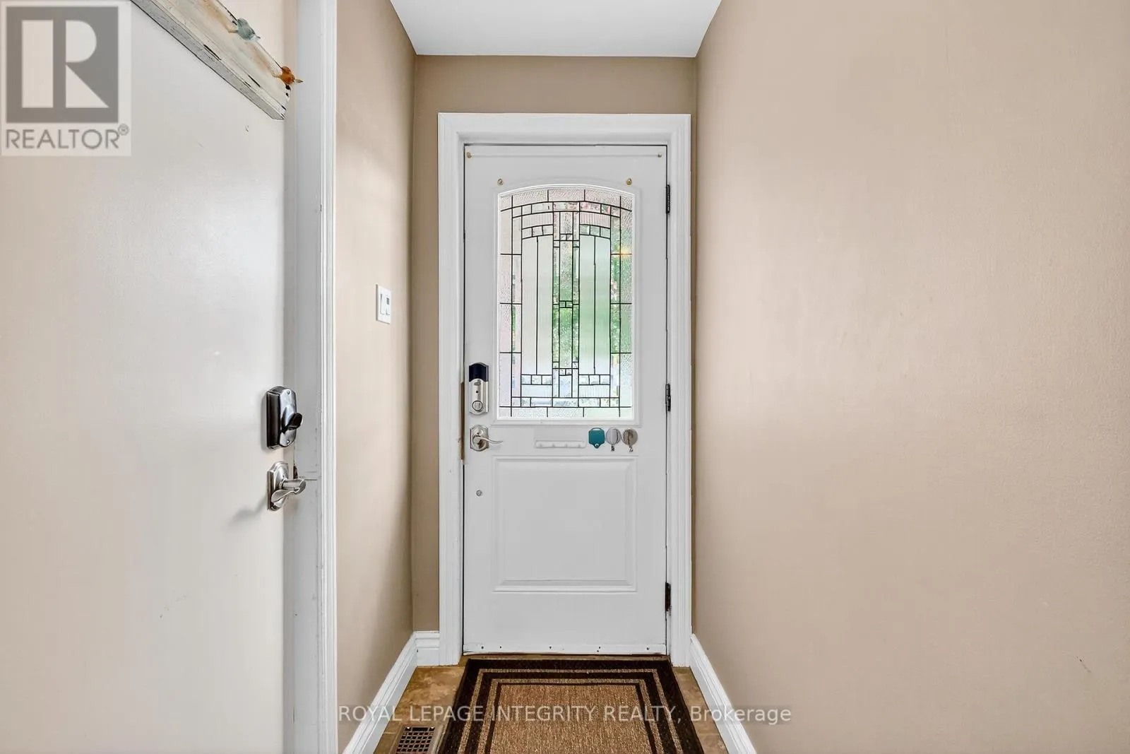 40 SHADETREE CRESCENT