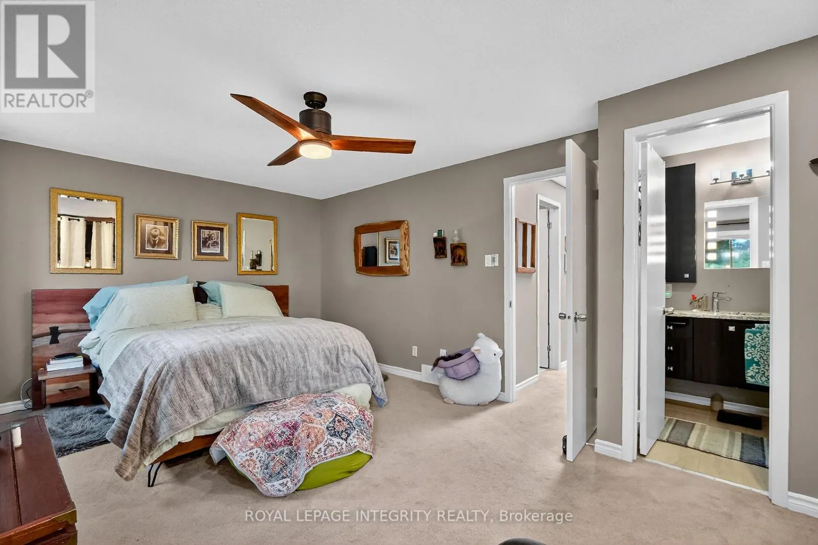 40 SHADETREE CRESCENT