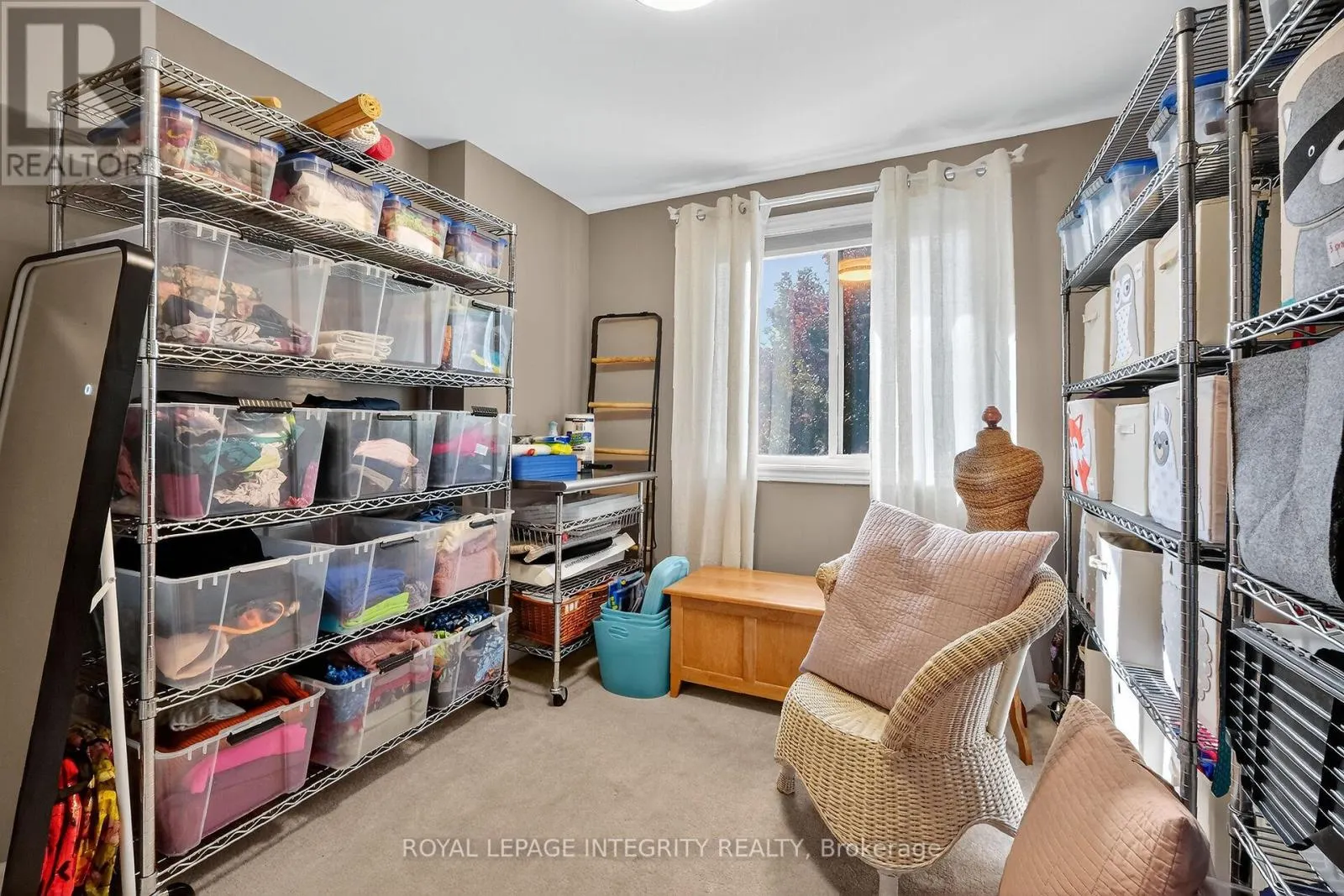 40 SHADETREE CRESCENT