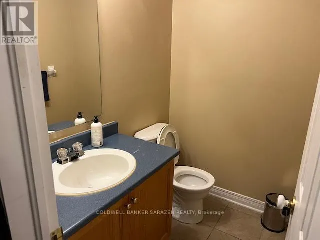 19 ASTORIA CRESCENT W